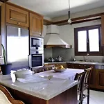 Stelianna Villa Engaraí